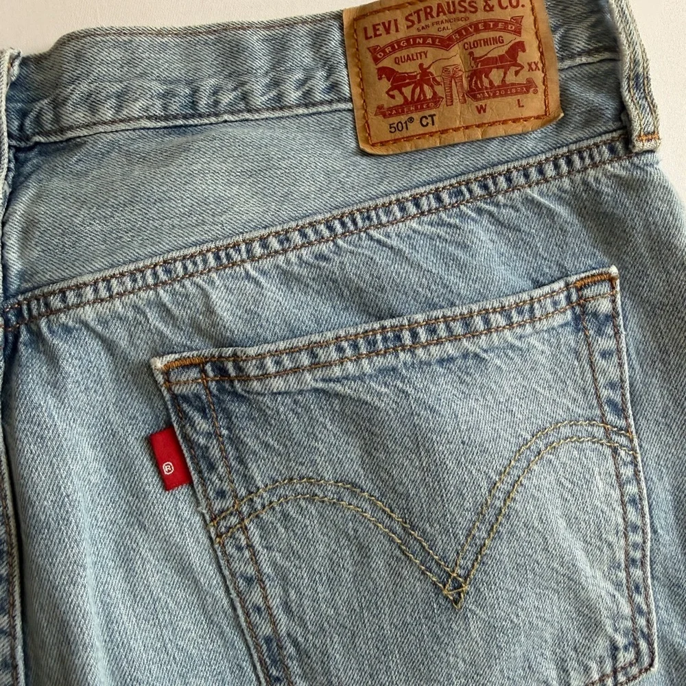 Levi’s Custom Patchwork Distressed Straight Leg Jeans 31x32  Y2K Grunge